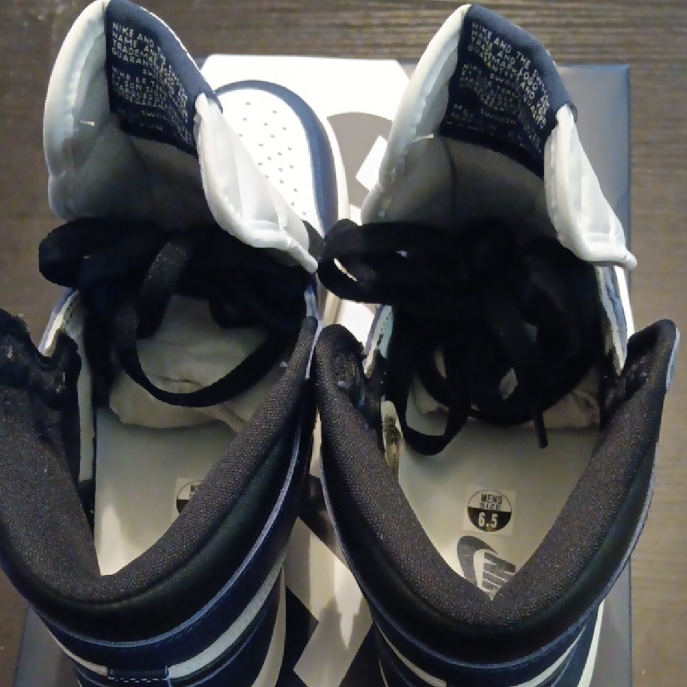 Jordan 1 Retro High OG "Midnight Navy" M6.5/W8 NEW W/OG BOX - Picture 6 of 9
